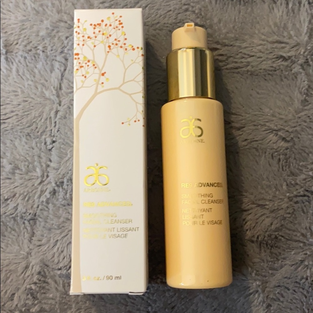 RE9 Advanced facial cleanser